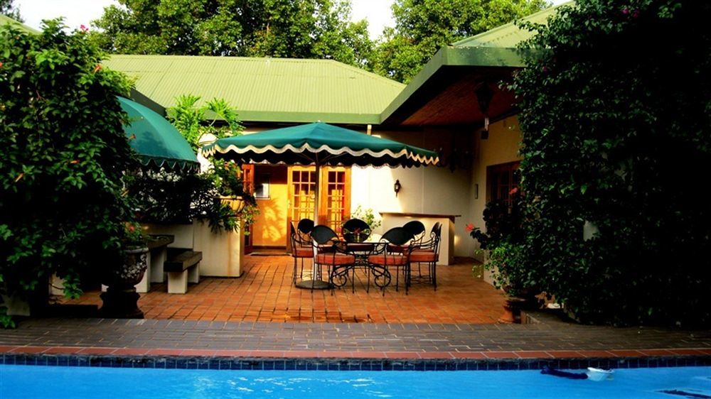Village Green Guest House Randburg Dış mekan fotoğraf