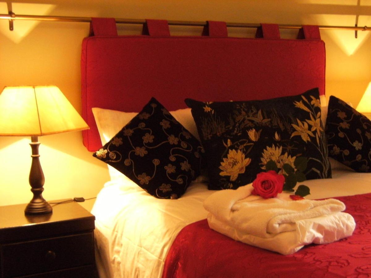 Village Green Guest House Randburg Dış mekan fotoğraf